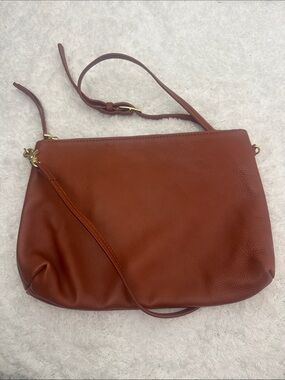 Women's Brown Leather Shoulder Bag with Adjustable Strap